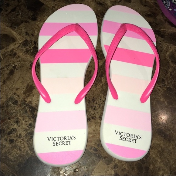 Victoria's Secret Bundle - Picture 4 of 8